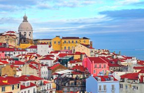 So when Yorva Tsi – Student Ambassador at London Metropolitan University – got back from Lisbon recently, she hooked us up with her top tips on seeing this incredible European gem. Take it away, Yorva!